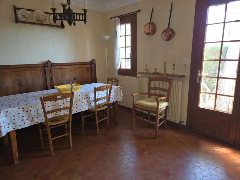 Propriété - 320 m² - 9 pièces