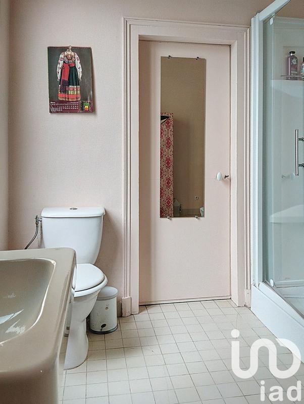 Maison - 241 m² - 10 pièces