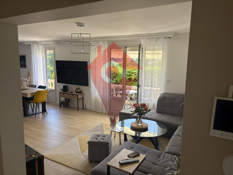 Maison - 115 m² - 5 pièces