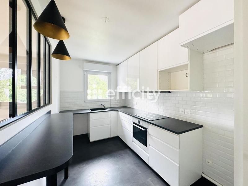 Appartement - 110 m² - 4 pièces