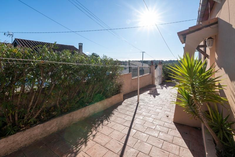 Maison - 98 m² - 4 pièces