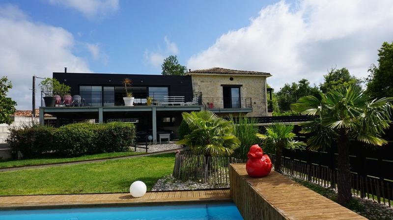 Maison en pierre - 234 m² - 5 pièces
