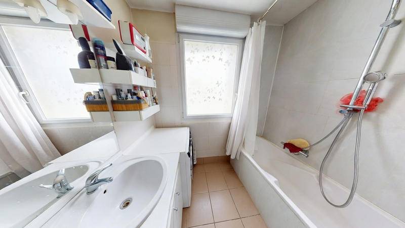 Appartement - 75 m² - 4 pièces