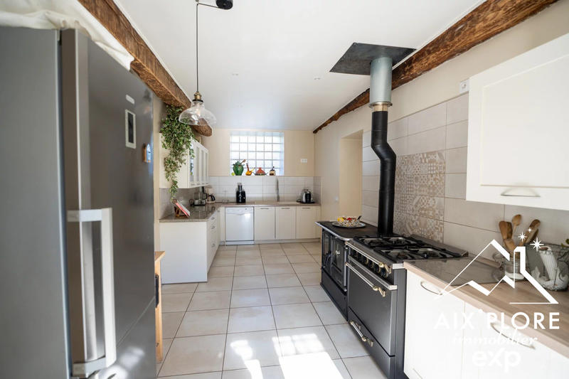 Maison - 185 m² - 5 pièces