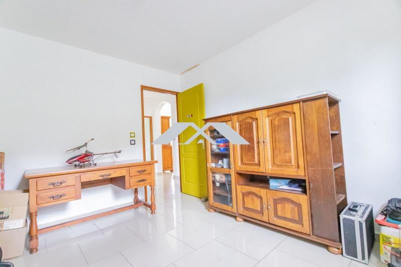 Maison traditionnelle - 95 m² - 4 pièces