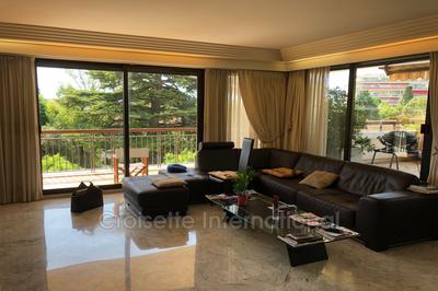 Appartement - 114 m² - 4 pièces