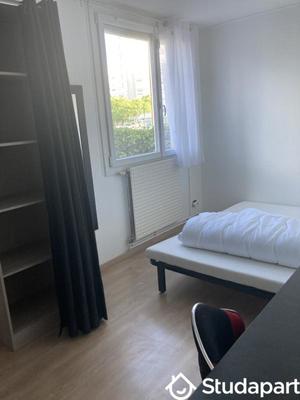 Chambre - 12 m² - 1 pièce