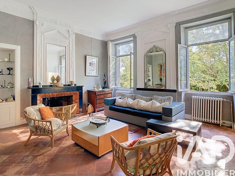 Maison - 465 m² - 12 pièces