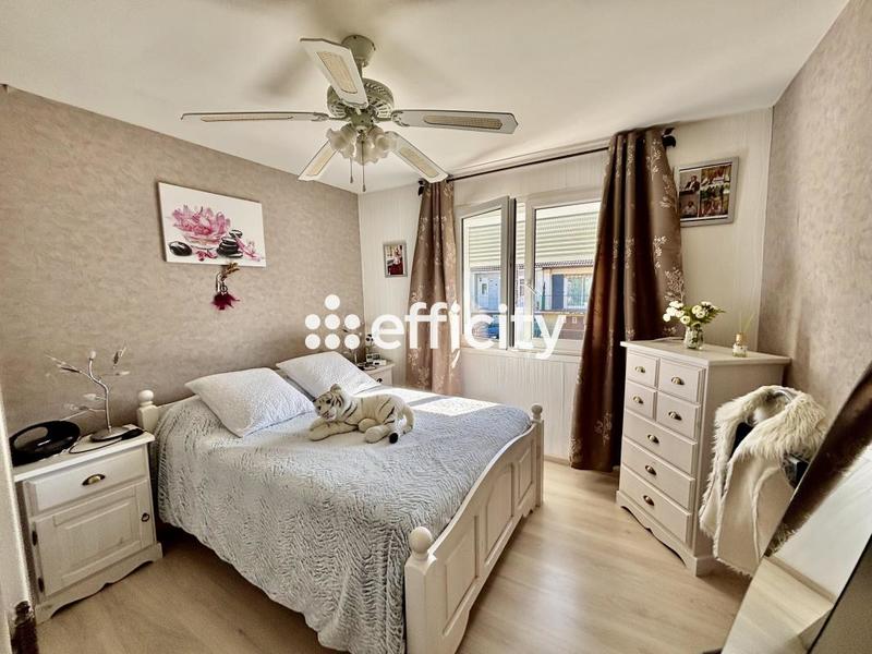 Maison - 92 m² - 5 pièces