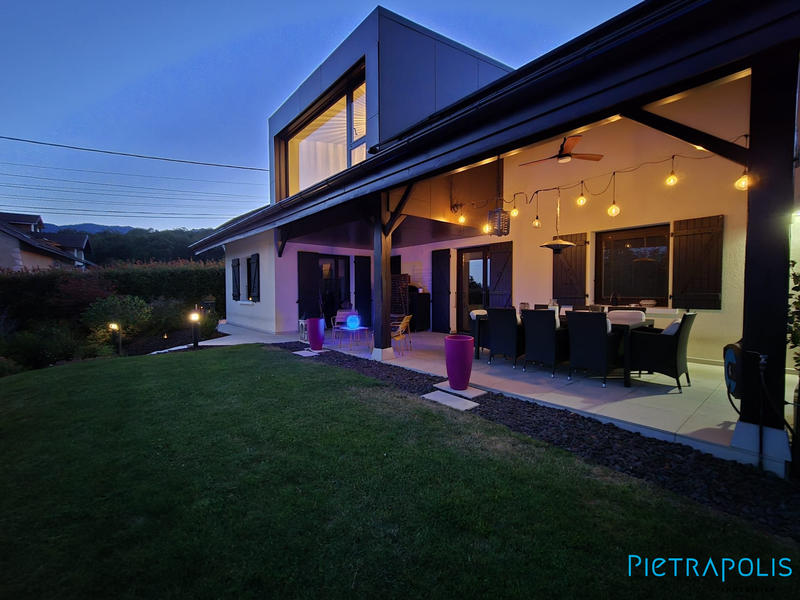 Villa - 195 m² - 6 pièces