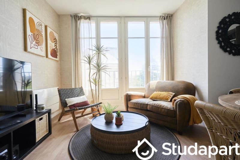 Chambre - 11 m² - 1 pièce