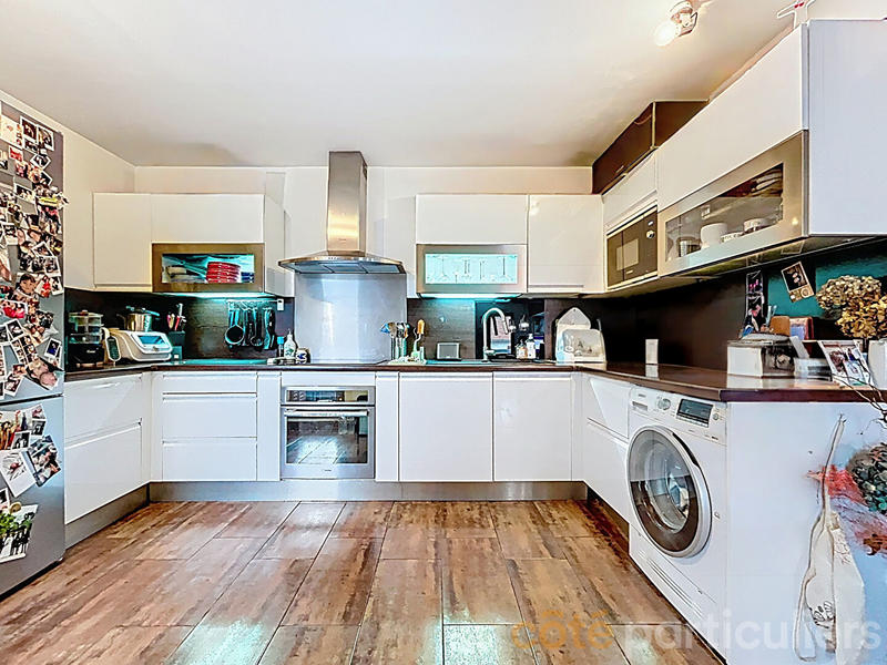 Appartement - 72 m² - 3 pièces