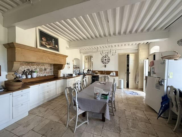 Propriété - 400 m² - 11 pièces