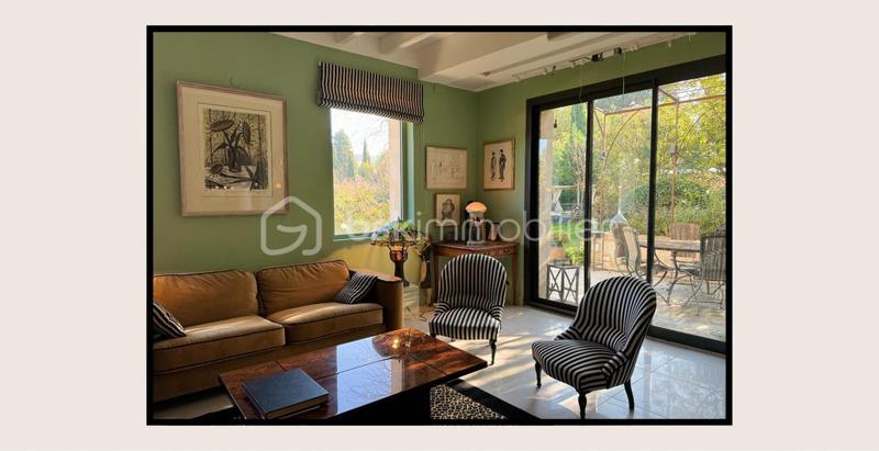 Demeure - 400 m² - 9 pièces