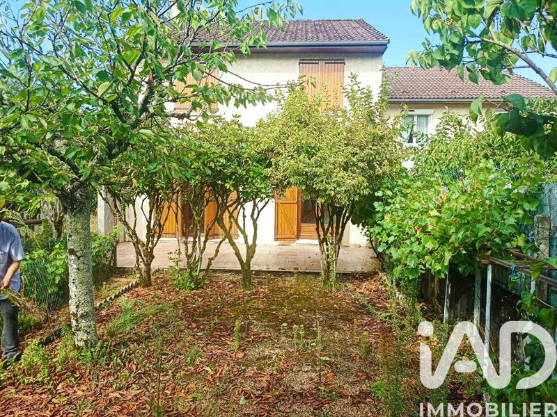 Maison - 93 m² - 5 pièces