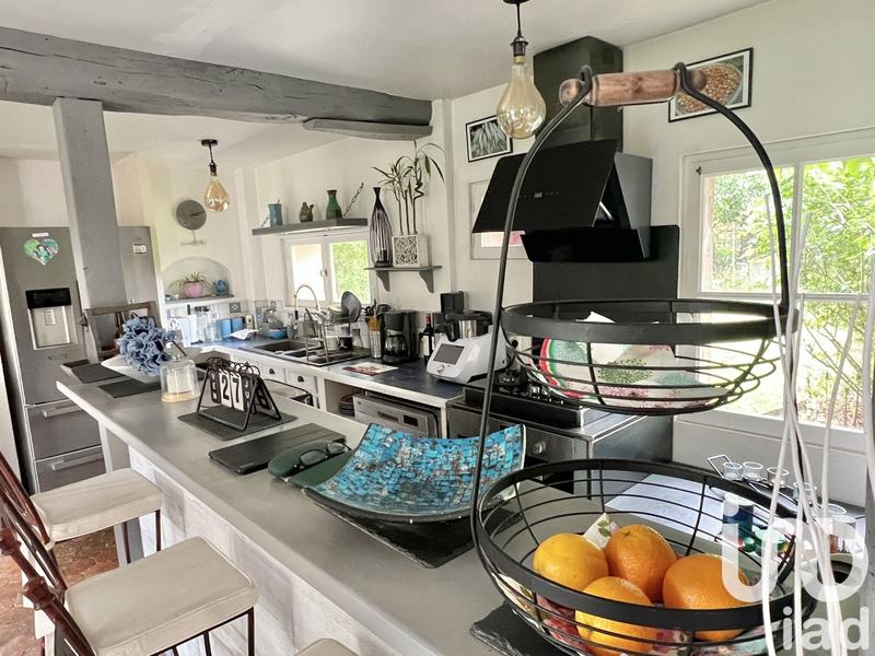 Maison - 190 m² - 8 pièces