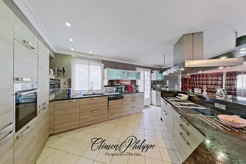 Maison - 126 m² - 6 pièces