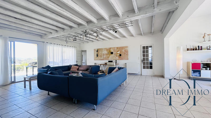 Maison - 166 m² - 4 pièces