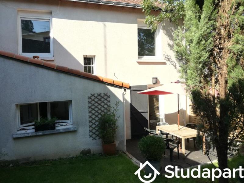 Chambre - 12 m² - 1 pièce