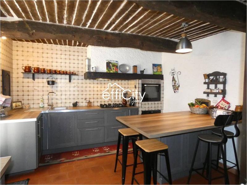 Maison - 134 m² - 7 pièces