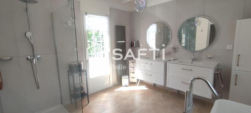 Maison - 210 m² - 6 pièces