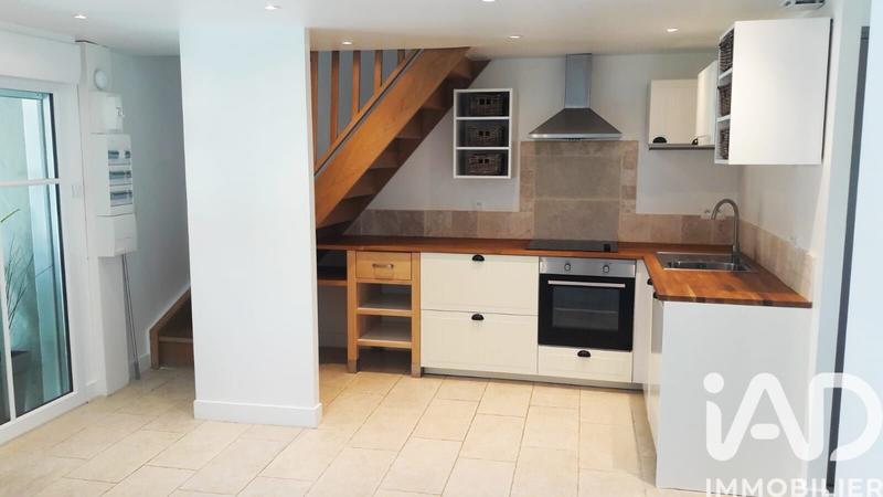 Maison - 460 m² - 19 pièces