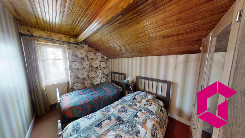 Maison - 147 m² - 11 pièces