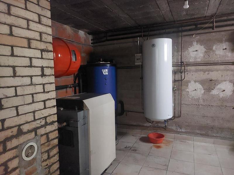 Maison - 200 m² - 8 pièces