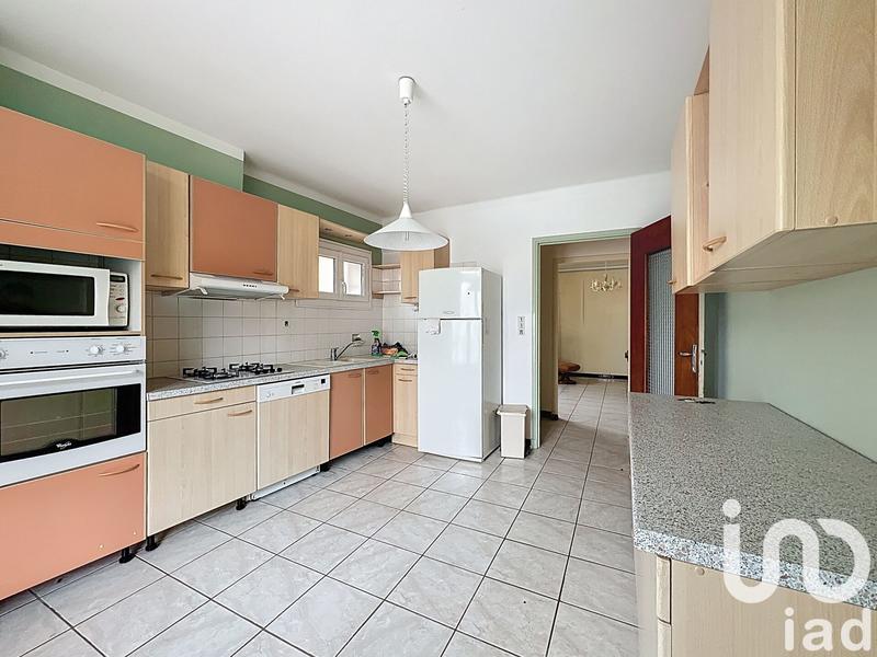 Maison - 186 m² - 10 pièces