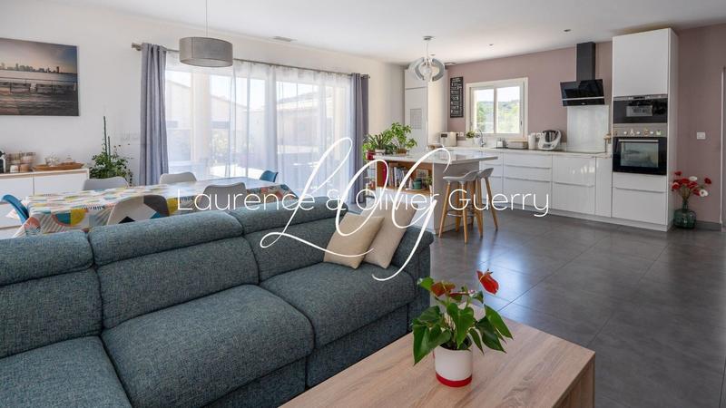 Maison - 121 m² - 5 pièces