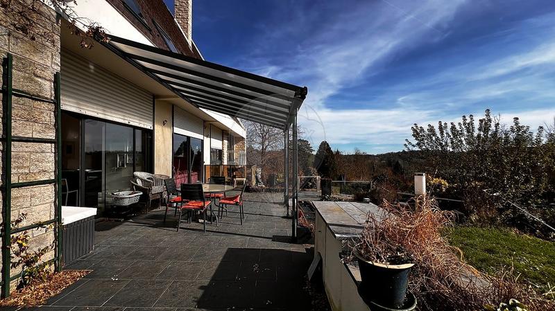 Propriété - 373 m² - 10 pièces