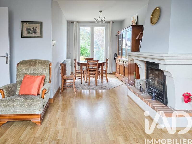 Maison - 90 m² - 5 pièces