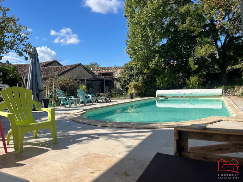 Maison ancienne - 275 m² - 9 pièces