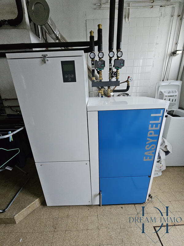 Villa - 319 m² - 14 pièces