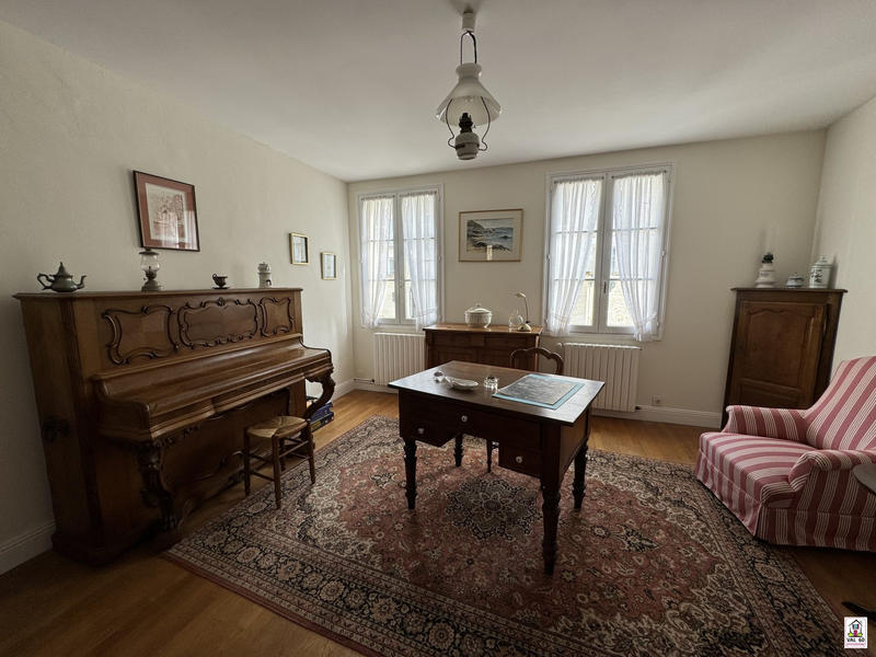 Maison ancienne - 160 m² - 7 pièces