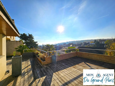 Maison - 185 m² - 7 pièces