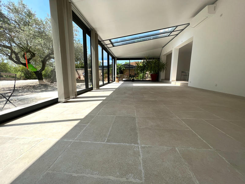 Maison - 210 m² - 8 pièces