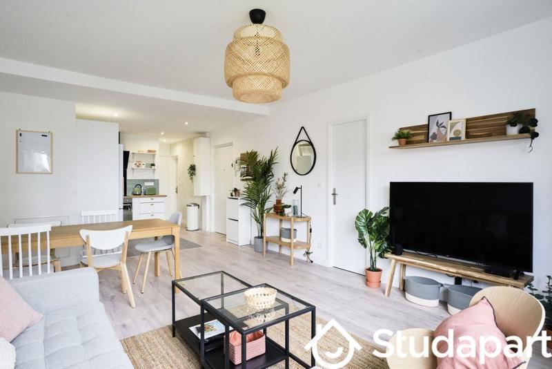 Chambre - 12 m² - 1 pièce