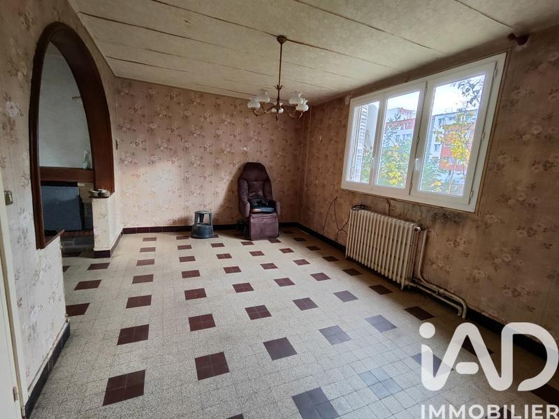 Maison - 92 m² - 5 pièces