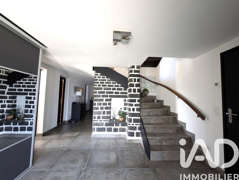 Maison de campagne - 250 m² - 13 pièces