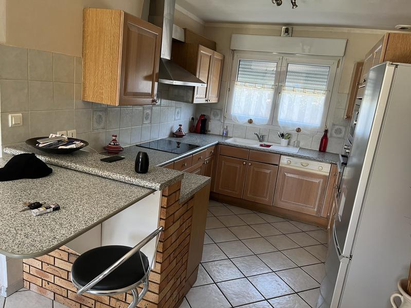 Maison - 90 m² - 5 pièces