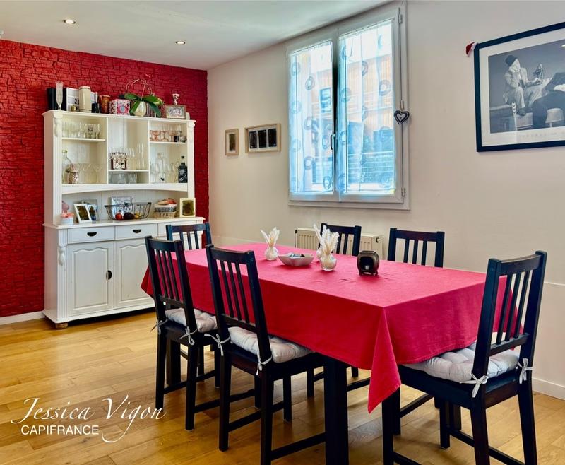 Maison - 96 m² - 5 pièces