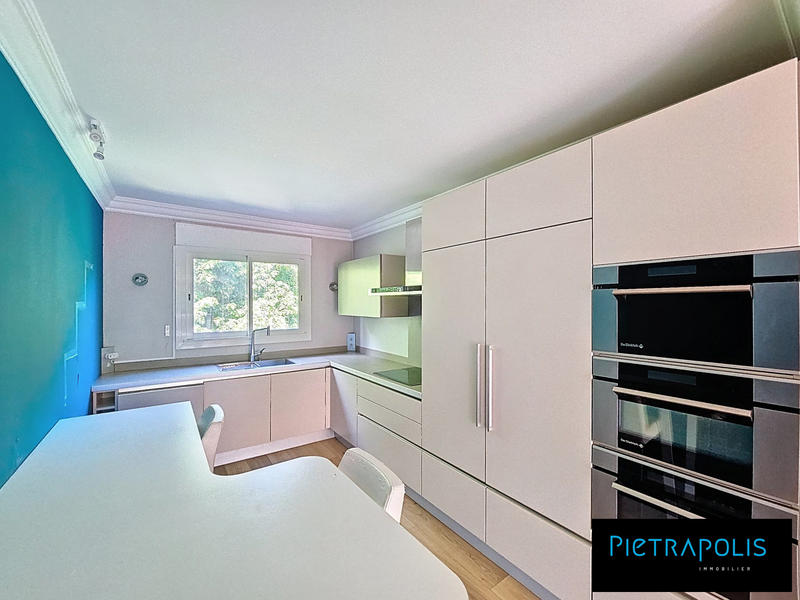 Appartement - 127 m² - 5 pièces