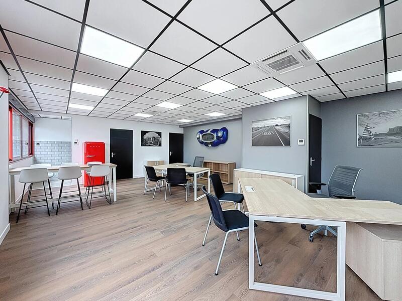 Bureau - 62 m² - 1 pièce