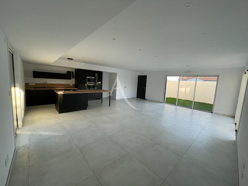 Maison - 120 m² - 4 pièces