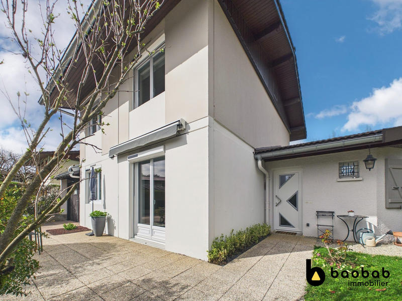 Maison - 111 m² - 5 pièces