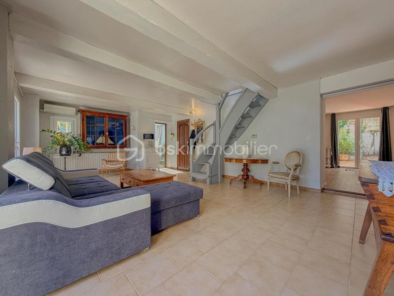 Maison ancienne - 226 m² - 8 pièces