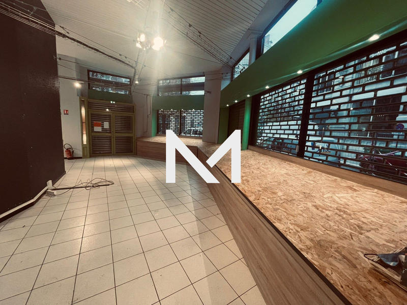 Local commercial - 3 pièces