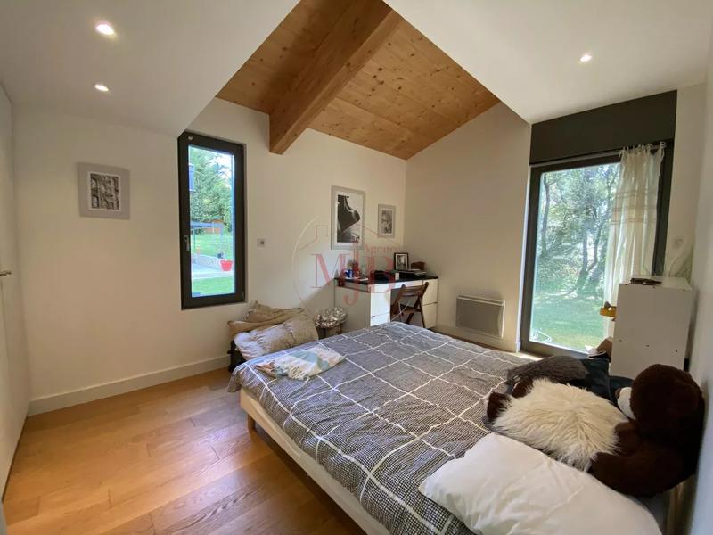 Villa - 160 m² - 7 pièces