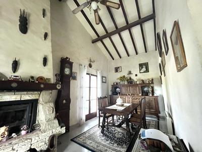 Maison traditionnelle - 167 m² - 6 pièces